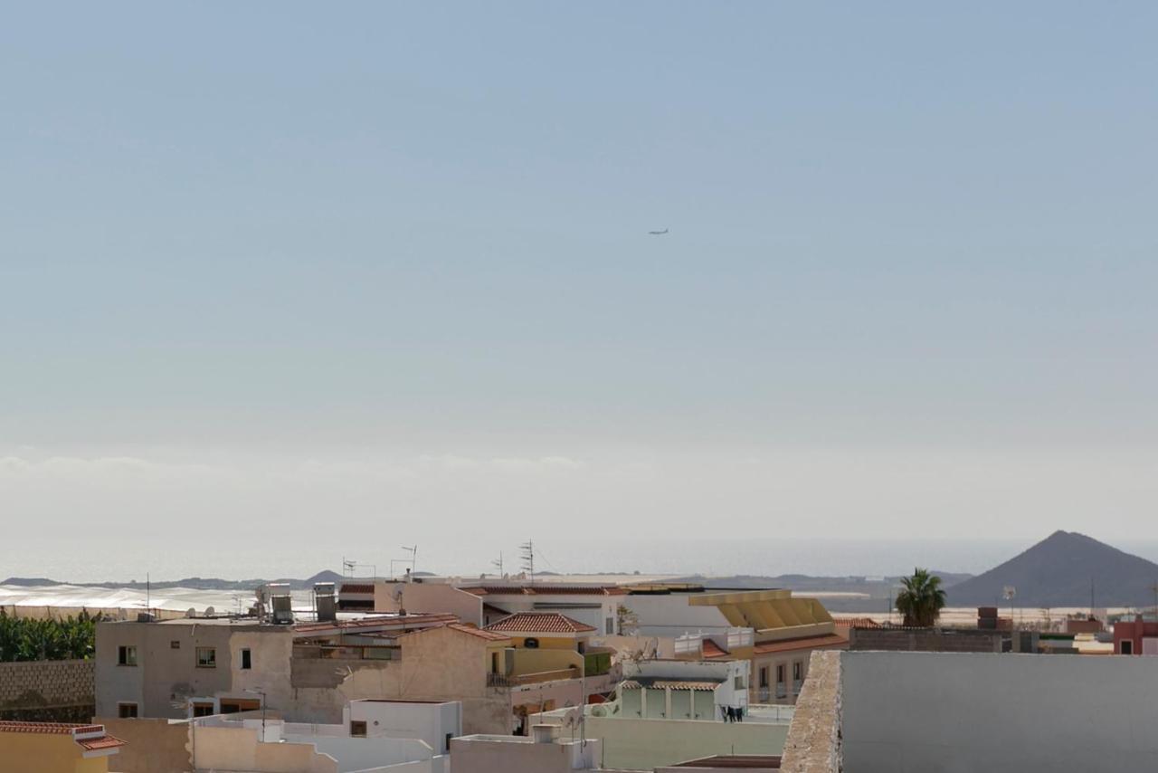 Hostel Neon Tenerife Guaza Екстер'єр фото