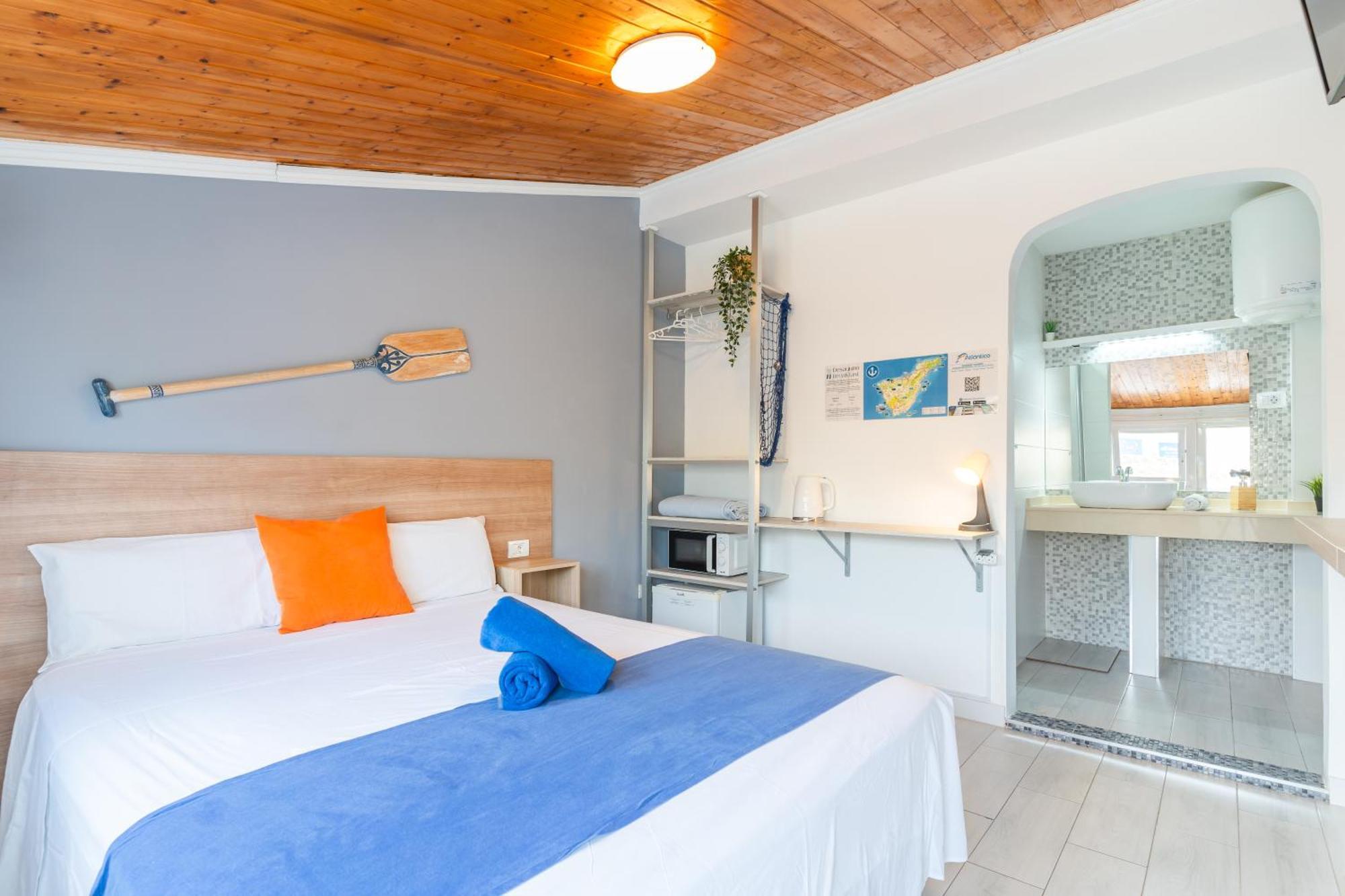 Hostel Neon Tenerife Guaza Екстер'єр фото