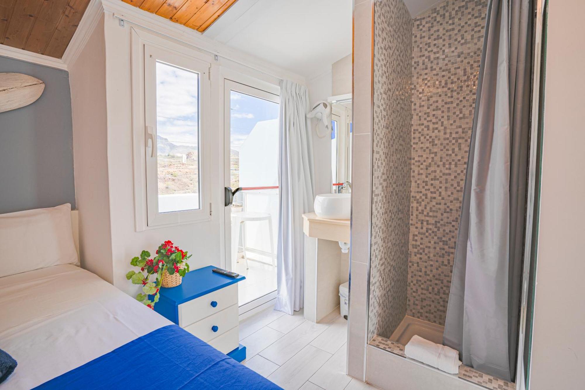 Hostel Neon Tenerife Guaza Екстер'єр фото